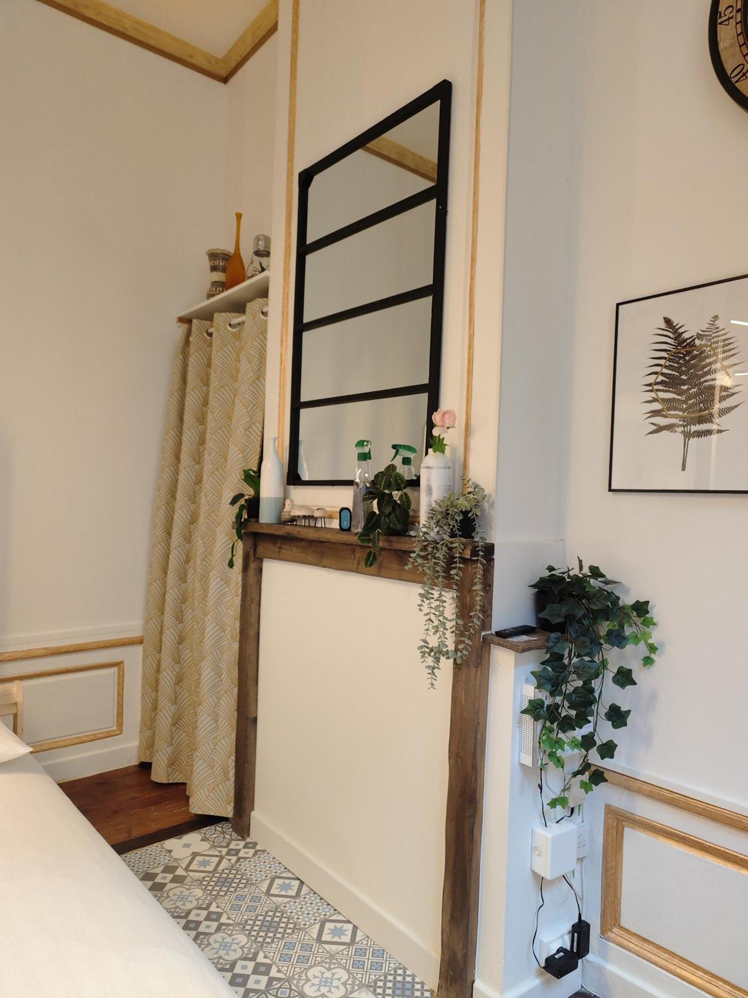 Studio Lumineux Et Fleuri Idealement Situe Apartment Caen Exterior photo